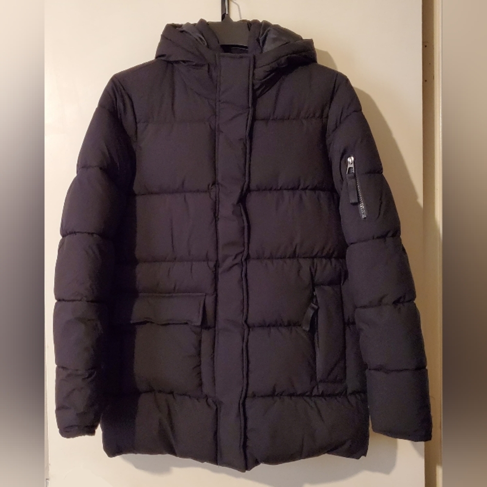 Maralyn Me Women’s Black Puffer Jacket with Hood – New WithTags